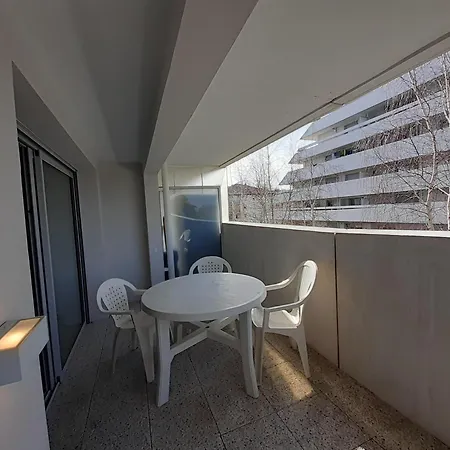Apartament Joli T2 Avec Terrasse Et Parking A Anglet, Proche Commerces Et Plages - Fr-1-239-1021